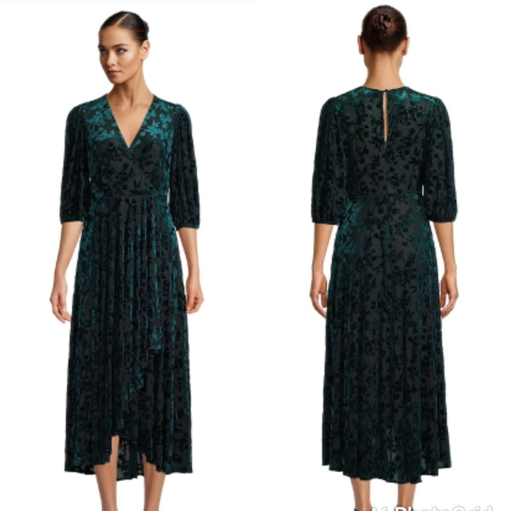 Calvin Klein. 3/4 sleeves. Black & green velvet floral. V-neck. High-low hem.